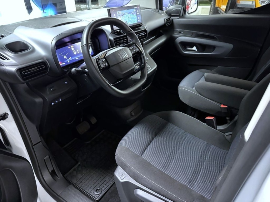 Fiat Dobló Panorama Maxi 1.5 BlueHDi 131k 8AT - 7 míst