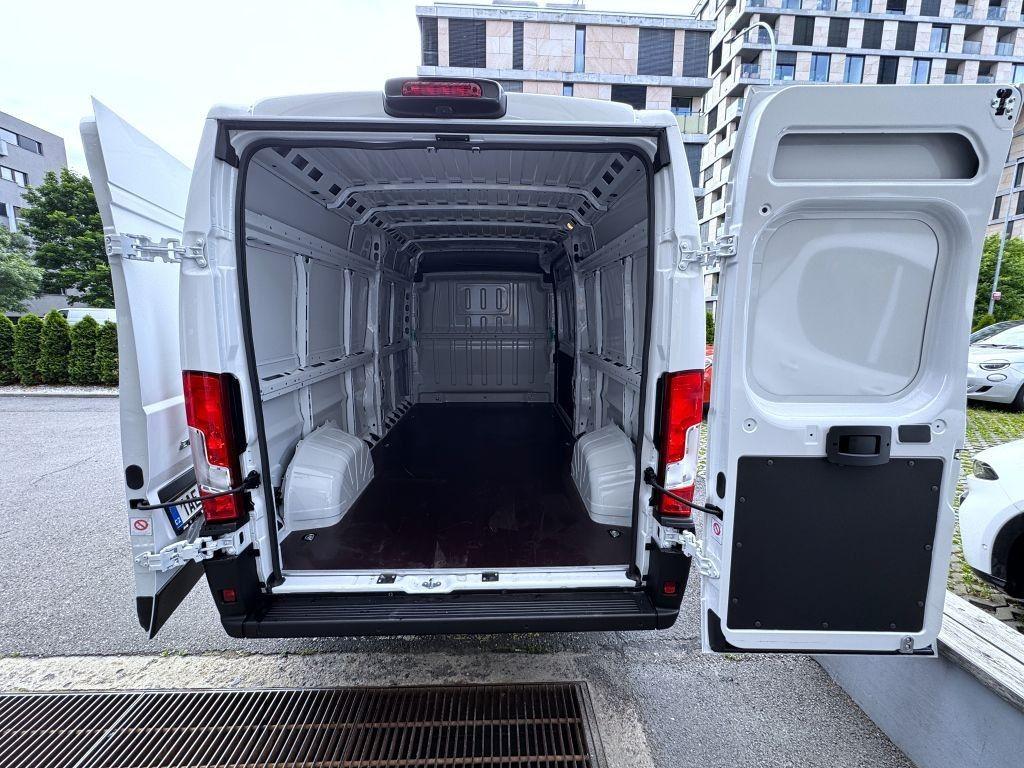 Fiat Professional Ducato 2.2 MTJ 140k 3.3t L3H2 dodávka *453*