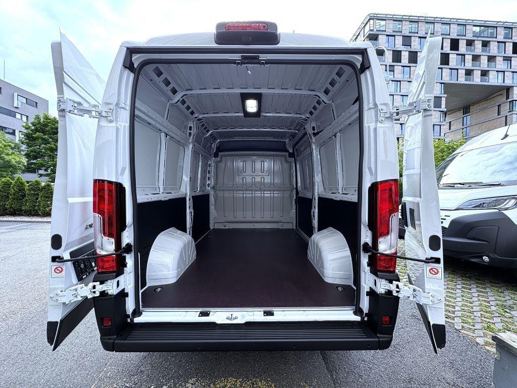 Fiat Professional Ducato 2.2 MTJ 140k 6MT Van 3,3t L2H2 *7305*