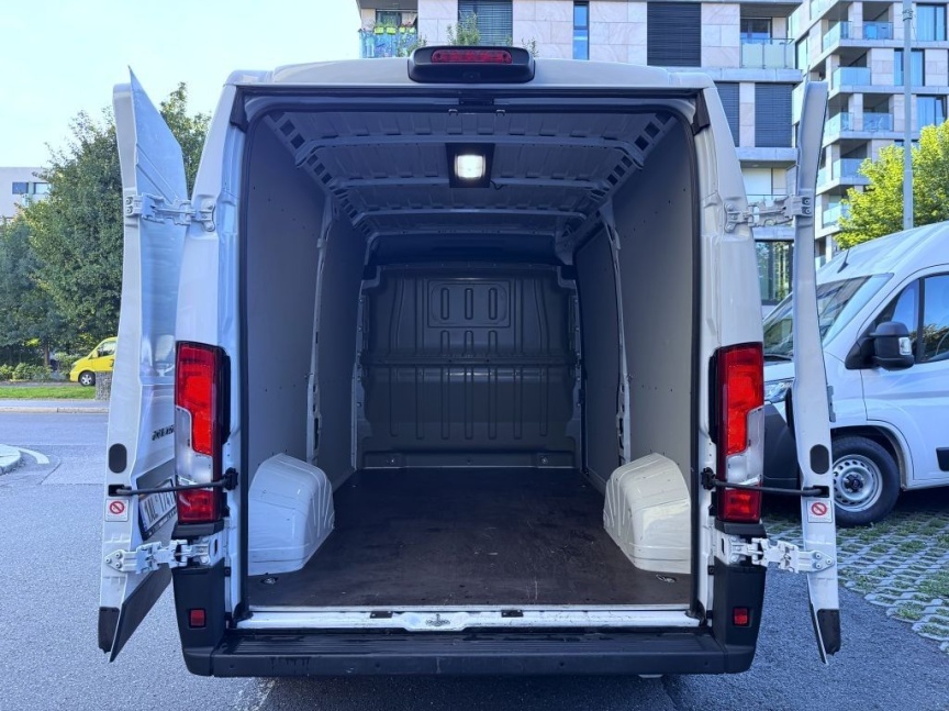 Fiat Professional Ducato 2.2 MTJ 140k 6MT Van 3,3t L2H2 EDICE PROFESSIONAL