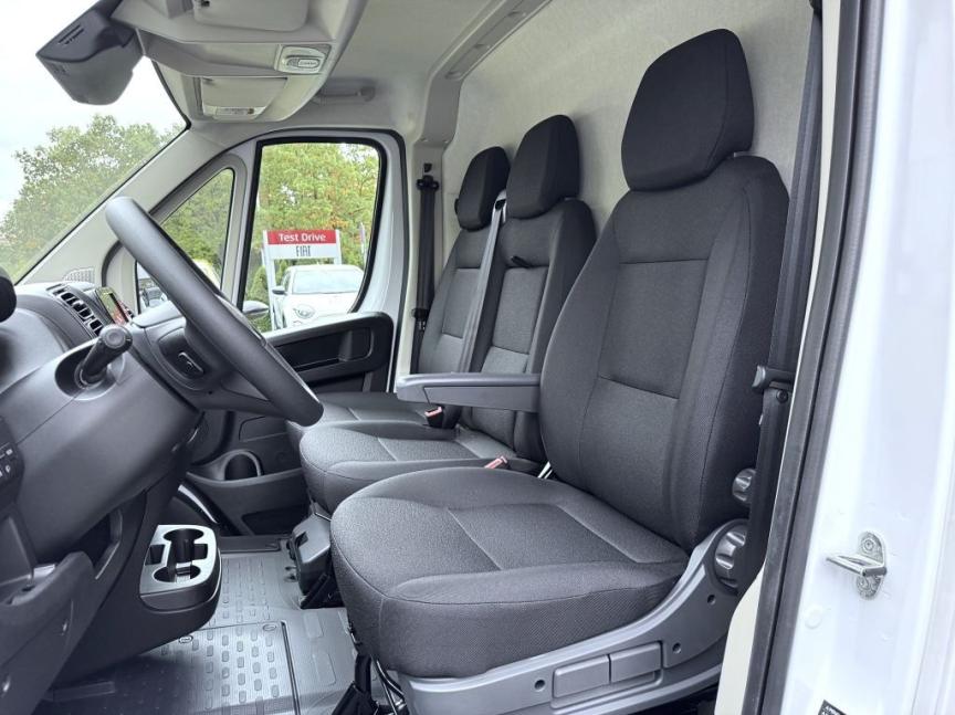 Fiat Professional Ducato 2.2 MTJ 140k 6MT Van 3,5t L3H2 *0671* k