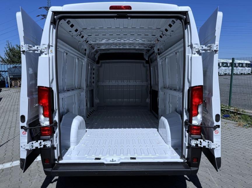 Fiat Professional Ducato 33 2,2 MTJ 120k L3H2 van