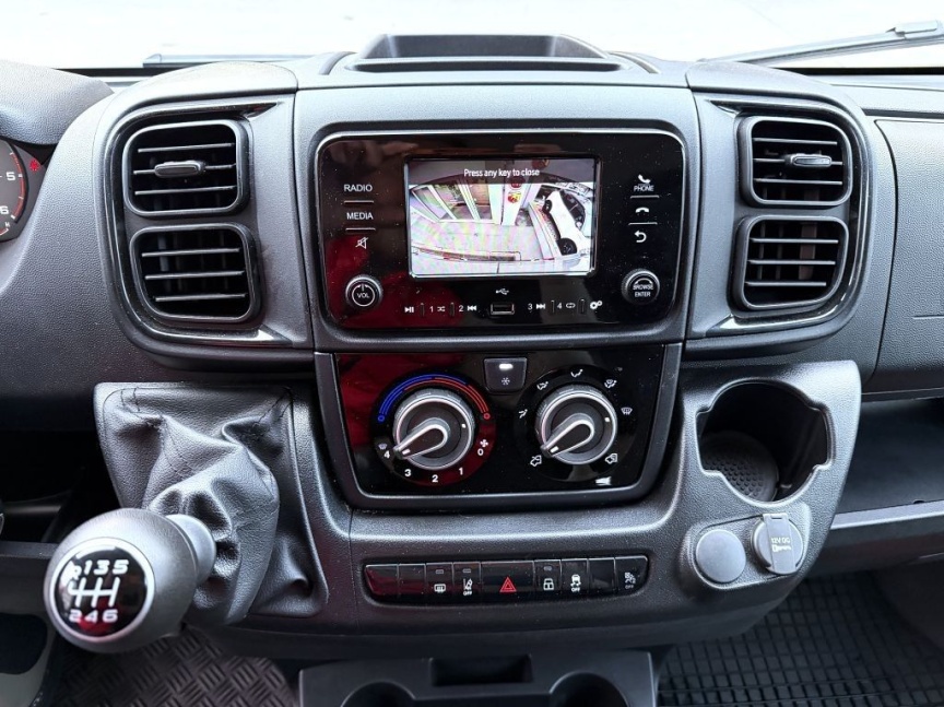 Fiat Professional Ducato Maxi 35 2,2 MTJ 140k L4H2 Van