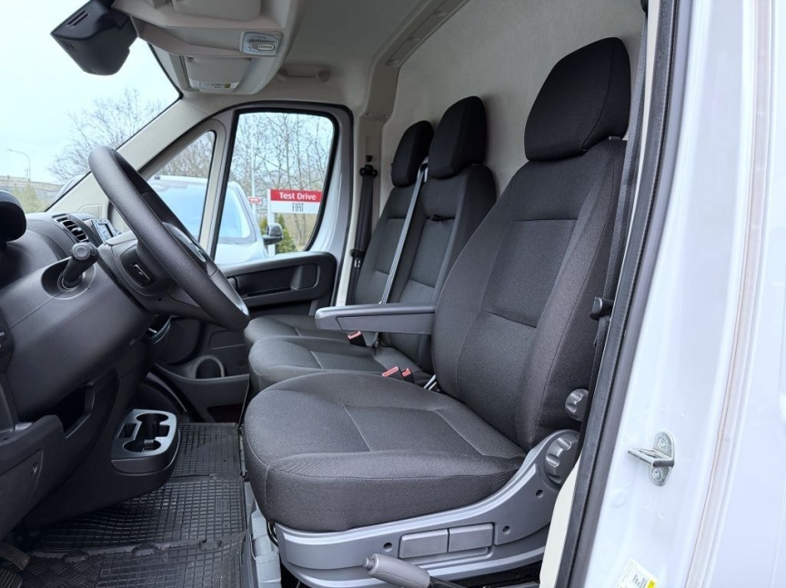 Fiat Professional Ducato Maxi 35 2,2 MTJ 140k L4H2 Van