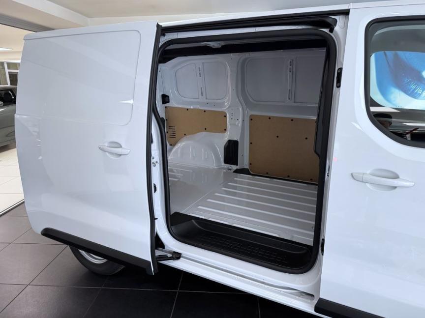 Fiat Professional E-Scudo 50kWh 136k van L2 *286*