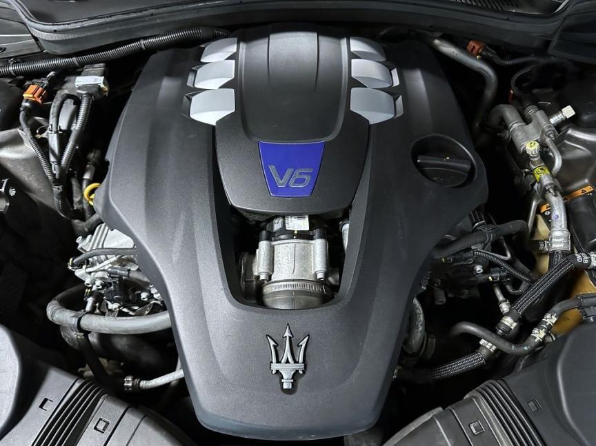 Maserati Ghibli 3.0 V6 Bi-turbo S Q4 (4x4) 430k AT8 ZF Granlusso