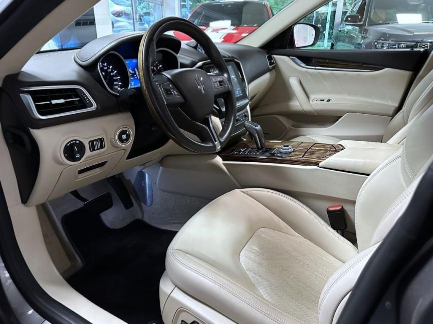 Maserati Ghibli 3.0 V6 Bi-turbo S Q4 (4x4) 430k AT8 ZF Granlusso