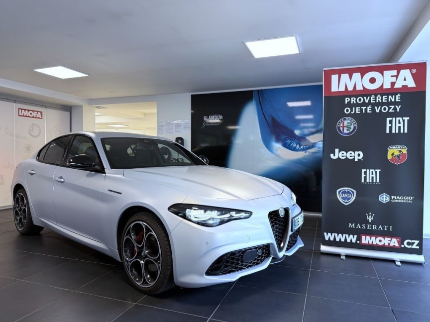 Alfa Romeo Giulia 2.0 T 280k AT8 ZF Q4 4x4 Competizione