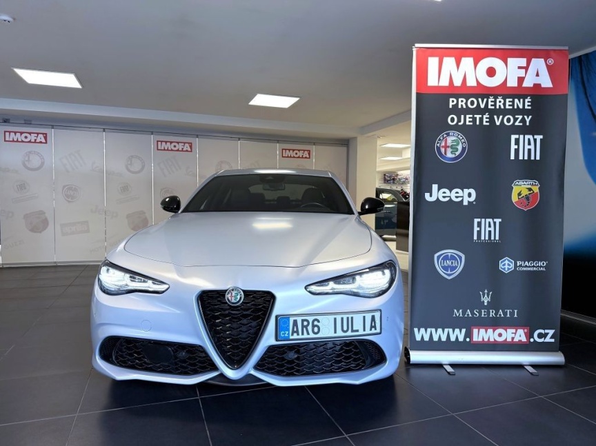 Alfa Romeo Giulia 2.0 T 280k AT8 ZF Q4 4x4 Competizione