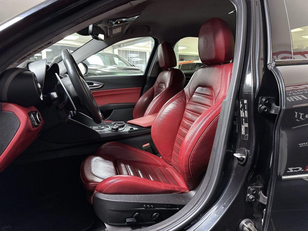 Alfa Romeo Giulia 2.0 T 280k AT8 ZF Q4 4x4 Veloce, reg. 03/2017