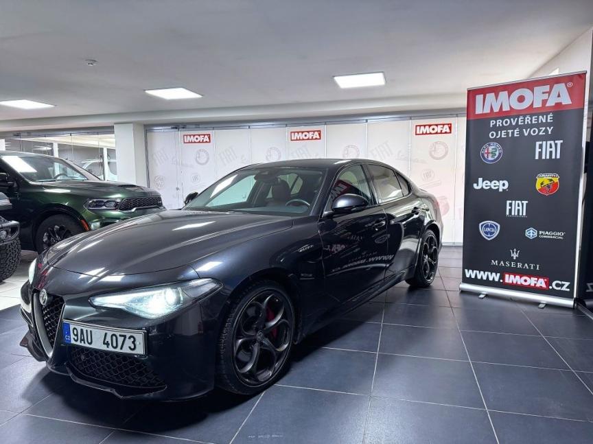 Alfa Romeo Giulia 2.0 T 280k AT8 ZF Q4 4x4 Veloce