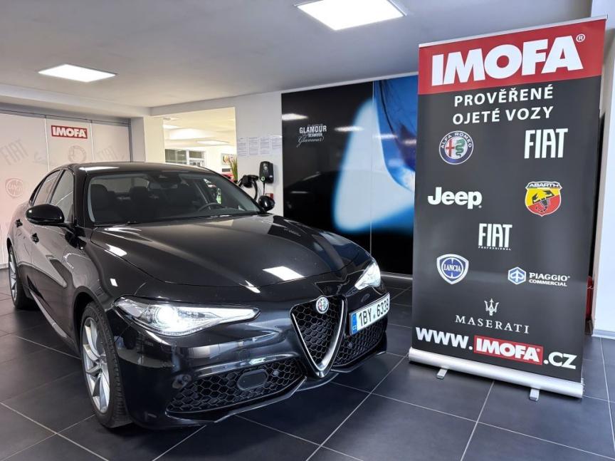 Alfa Romeo Giulia 2.0 T 280k AT8 ZF Q4 4x4 Veloce