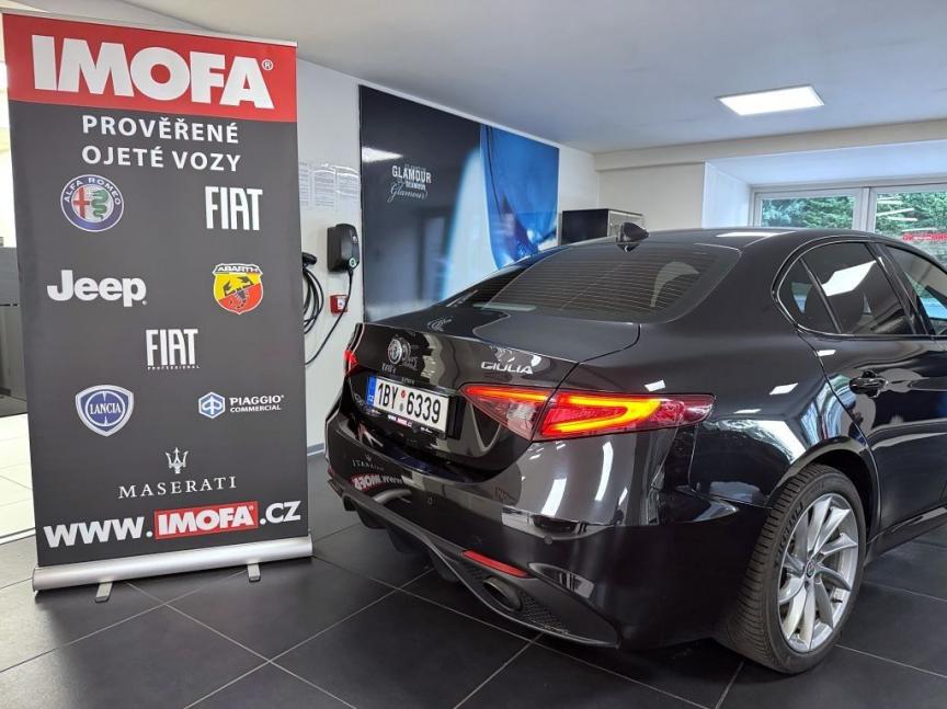 Alfa Romeo Giulia 2.0 T 280k AT8 ZF Q4 4x4 Veloce