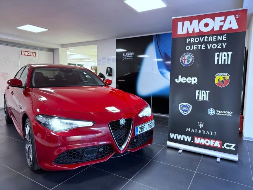 Alfa Romeo Giulia 2.0 T 280k AT8 ZF Q4 4x4 Veloce