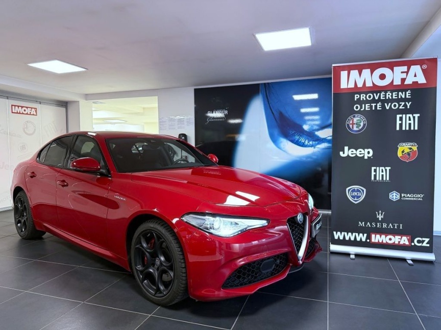Alfa Romeo Giulia 2.0 T 280k AT8 ZF Q4 4x4 Veloce