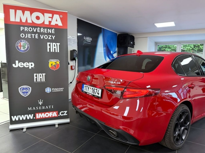 Alfa Romeo Giulia 2.0 T 280k AT8 ZF Q4 4x4 Veloce