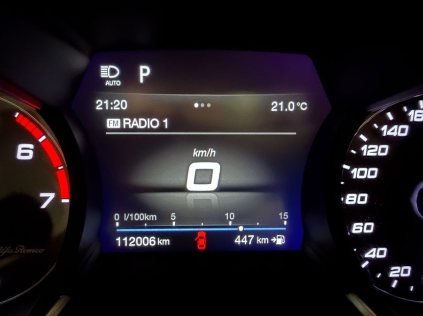 Alfa Romeo Giulia 2.0 T 280k AT8 ZF Q4 4x4 Veloce