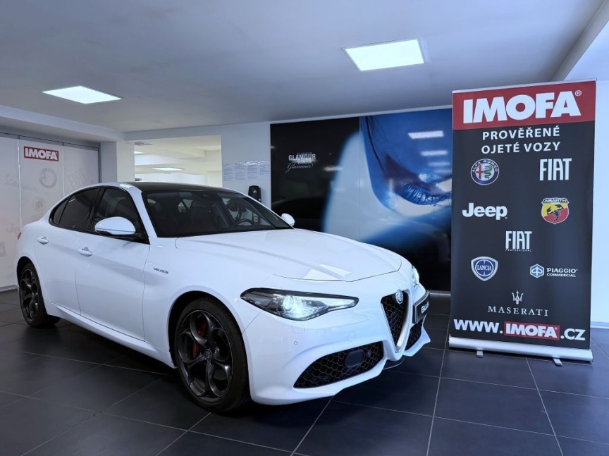 Alfa Romeo Giulia 2.0 T 280k AT8 ZF Q4 4x4 Veloce