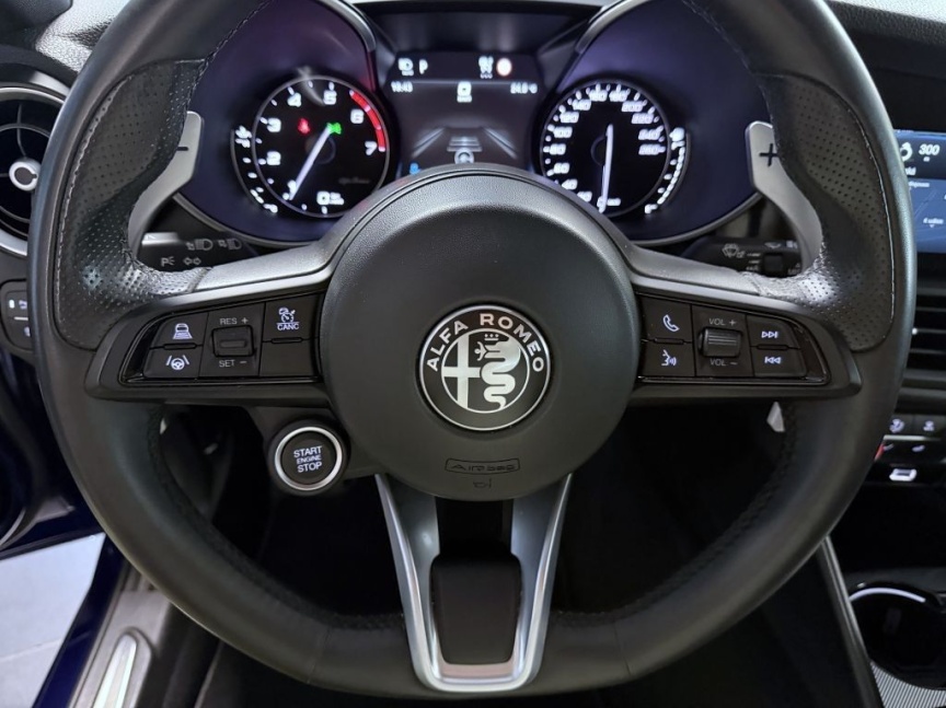 Alfa Romeo Giulia 2.0T 200k AT8 ZF Sprint