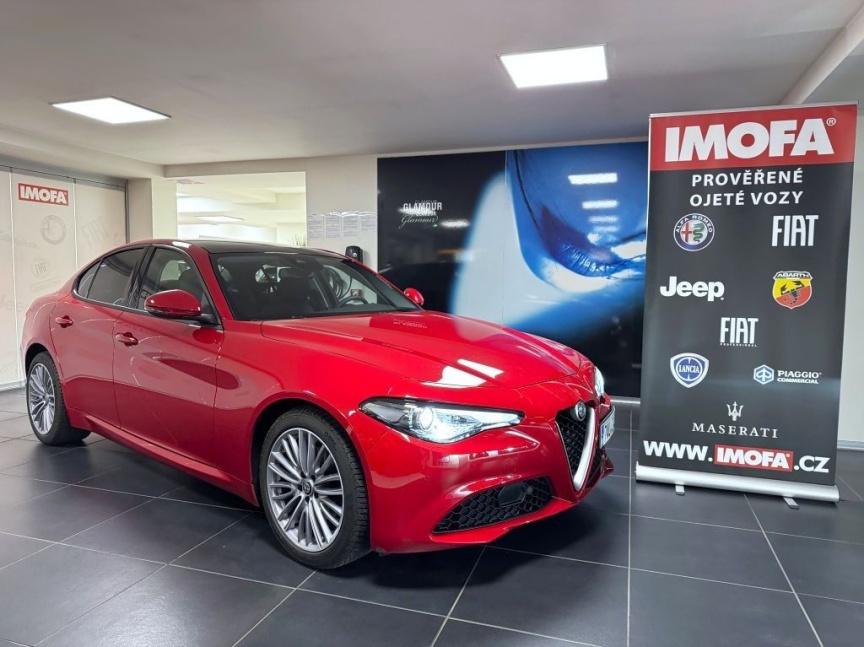 Alfa Romeo Giulia 2.0T 200k AT8 ZF Super