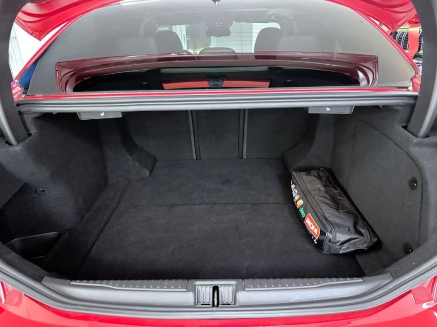 Alfa Romeo Giulia 2.0T 200k AT8 ZF Super