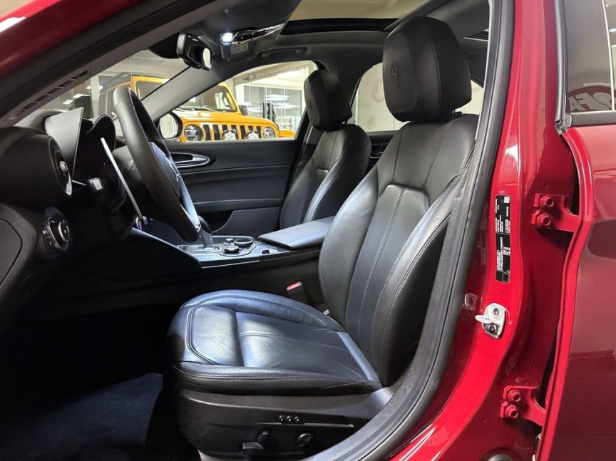 Alfa Romeo Giulia 2.0T 200k AT8 ZF Super