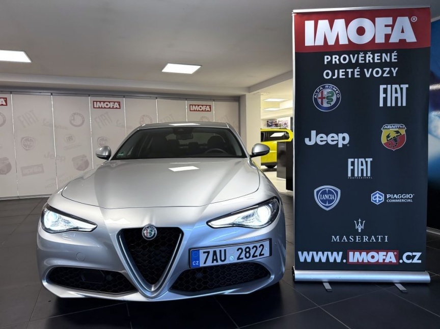 Alfa Romeo Giulia 2.0T 200k AT8 ZF Super