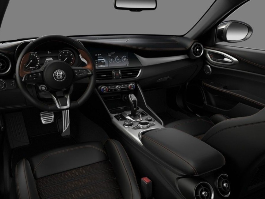 Alfa Romeo Giulia 2.0T 280k AT8 ZF Q4 4x4 Intensa *494*