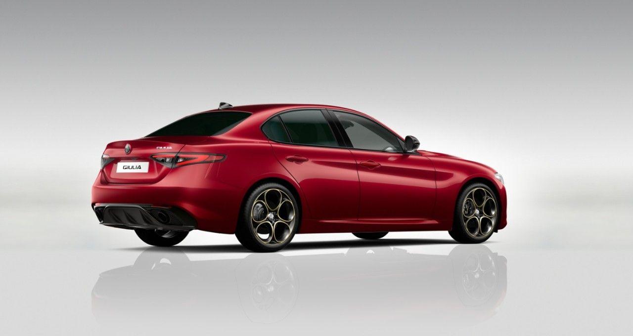 Alfa Romeo Giulia 2.0T 280k AT8 ZF Q4 4x4 Intensa *o283,o543*