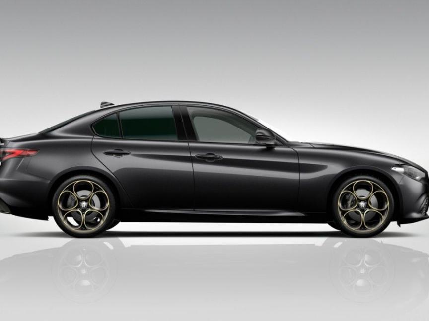 Alfa Romeo Giulia 2.0T 280k AT8 ZF Q4 4x4 Intensa *o508*