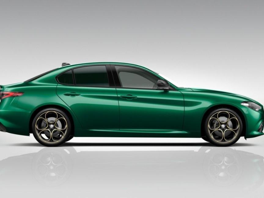 Alfa Romeo Giulia 2.0T 280k AT8 ZF Q4 4x4 Intensa *o5699*