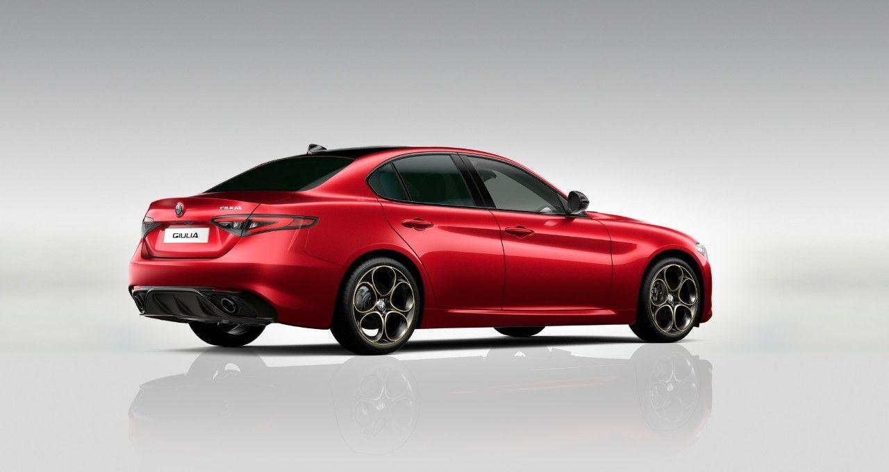 Alfa Romeo Giulia 2.0T 280k AT8 ZF Q4 4x4 Intensa *o736,o545,o546*