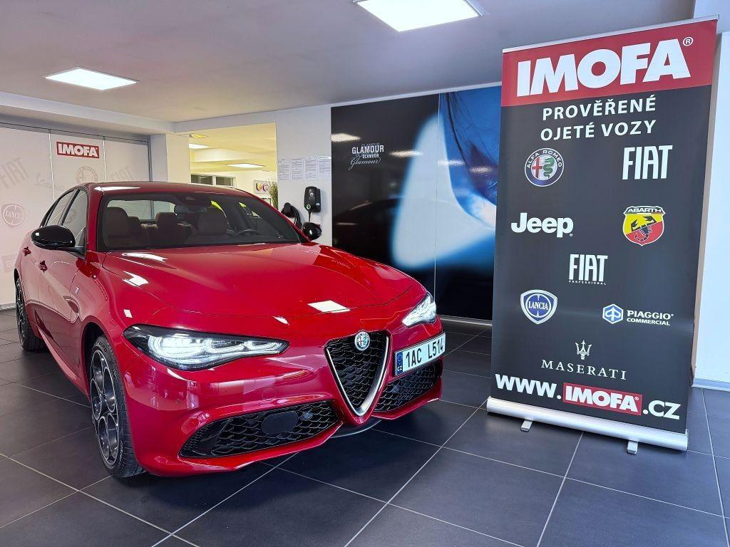 Alfa Romeo Giulia 2.0T 280k AT8 ZF Q4 4x4 TI, reg. 03/2024