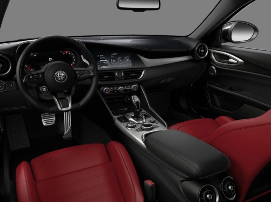 Alfa Romeo Giulia 2.0T 280k AT8 ZF Q4 4x4 Veloce *063*