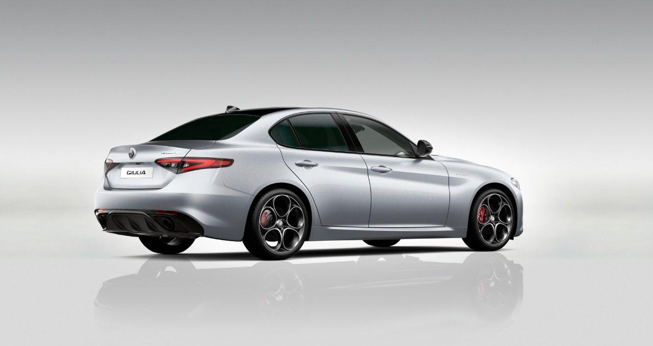 Alfa Romeo Giulia 2.0T 280k AT8 ZF Q4 4x4 Veloce *o224*
