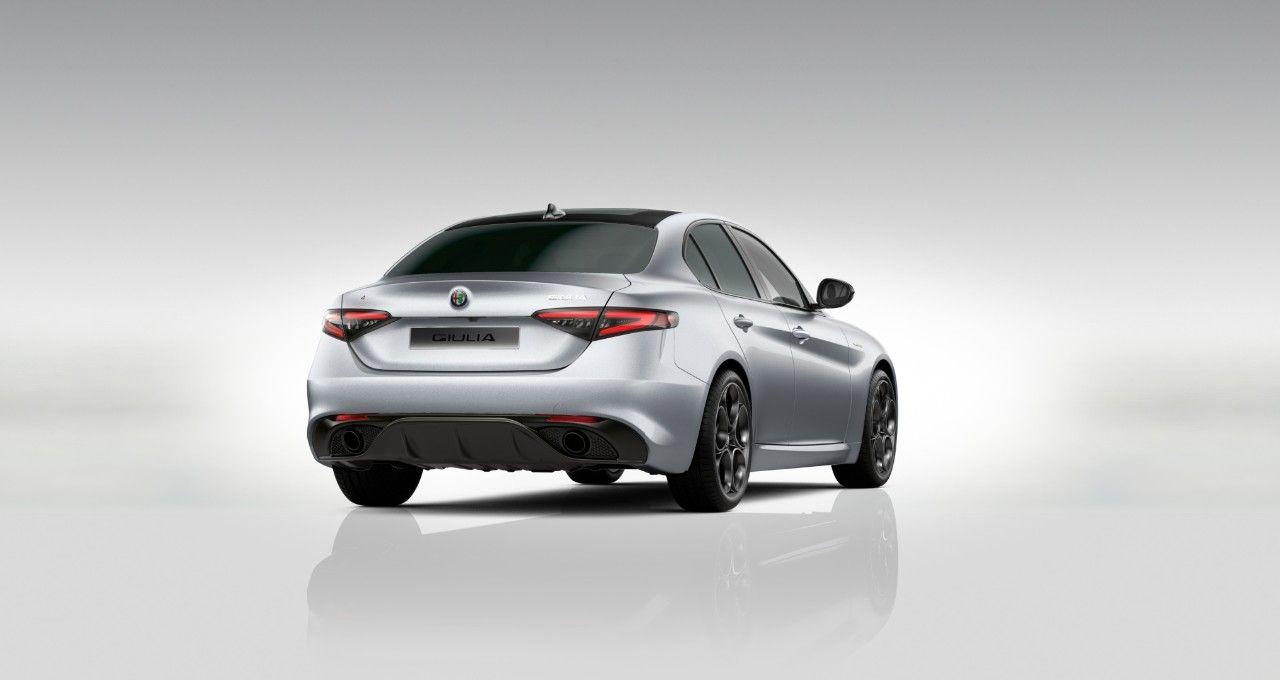 Alfa Romeo Giulia 2.0T 280k AT8 ZF Q4 4x4 Veloce *o224*