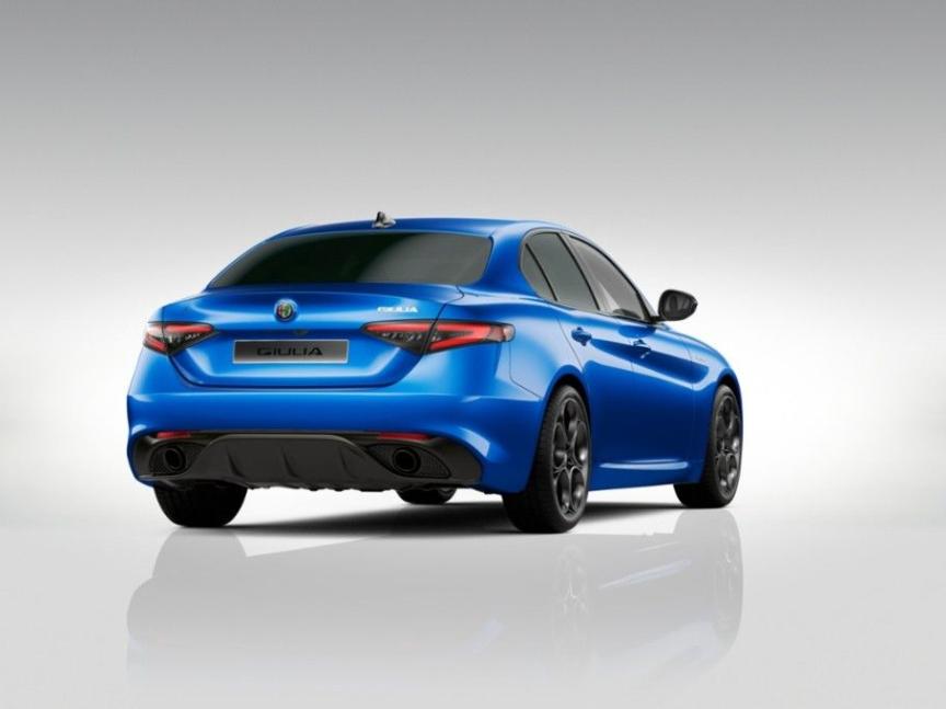 Alfa Romeo Giulia 2.0T 280k AT8 ZF Q4 4x4 Veloce *o961*