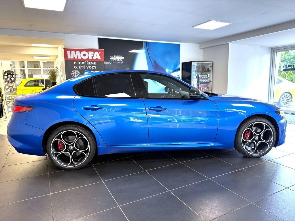 Alfa Romeo Giulia 2.0T 280k AT8 ZF Q4 4x4 Veloce, reg. 09/2023
