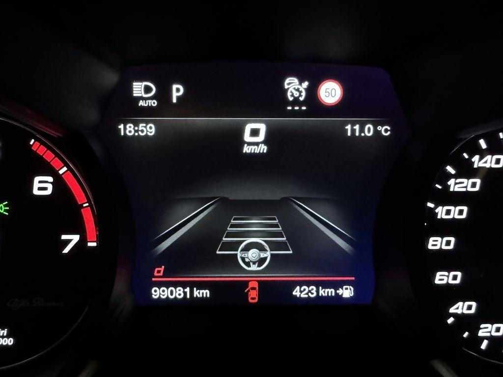 Alfa Romeo Giulia 2.0T 280k AT8 ZF Q4 4x4 Veloce TI, reg. 02/2021