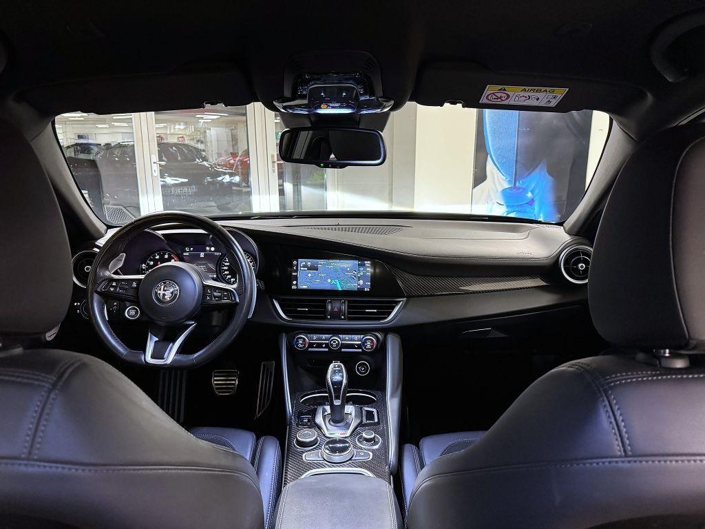 Alfa Romeo Giulia 2.0T 280k AT8 ZF Q4 4x4 Veloce TI, reg. 02/2021