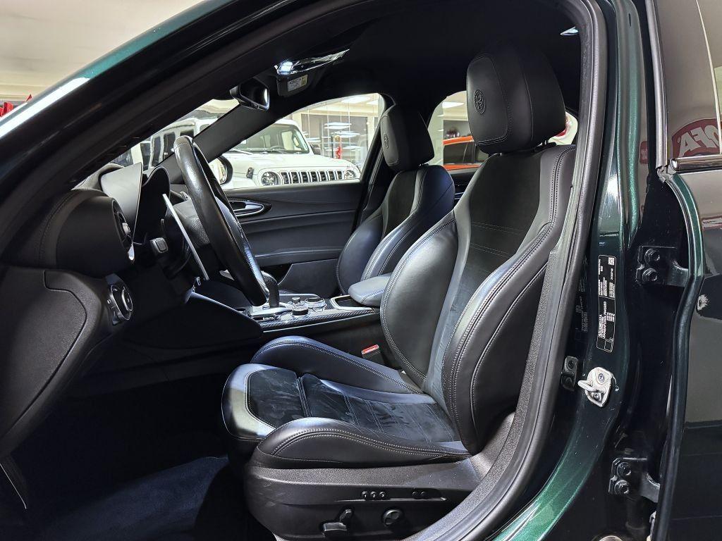 Alfa Romeo Giulia 2.0T 280k AT8 ZF Q4 4x4 Veloce TI, reg. 02/2021