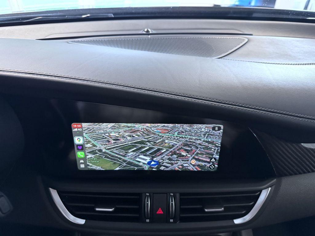 Alfa Romeo Giulia 2.0T 280k AT8 ZF Q4 4x4 Veloce TI, reg. 04/2019
