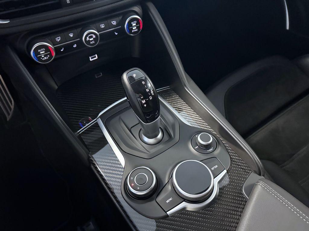 Alfa Romeo Giulia 2.0T 280k AT8 ZF Q4 4x4 Veloce TI, reg. 04/2019