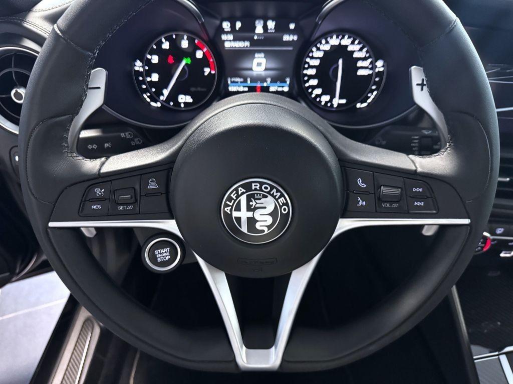 Alfa Romeo Giulia 2.0T 280k AT8 ZF Q4 4x4 Veloce TI, reg. 04/2019
