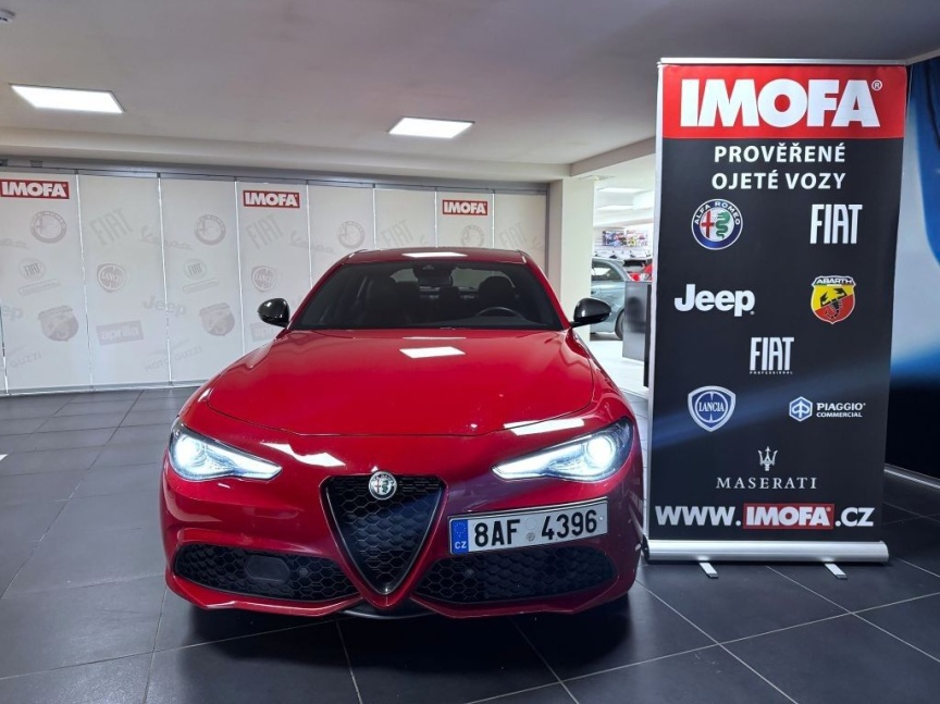 Alfa Romeo Giulia 2.0T 280k AT8 ZF Q4 4x4 Veloce TI
