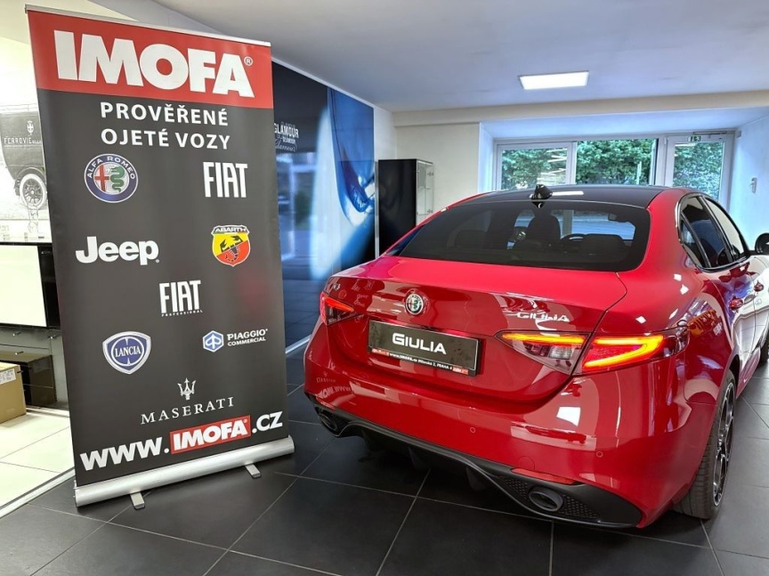 Alfa Romeo Giulia 2.0T 280k AT8 ZF Q4 4x4 Veloce