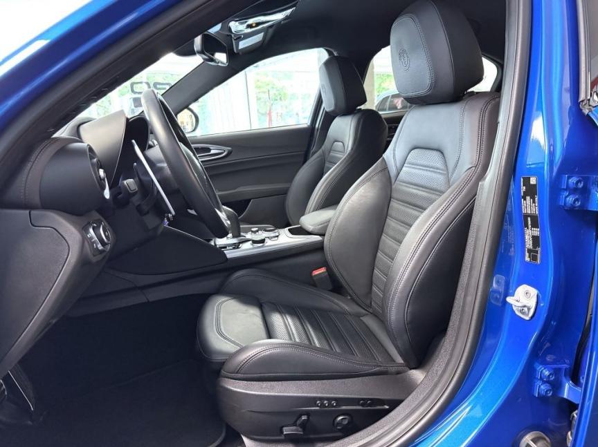 Alfa Romeo Giulia 2.0T 280k AT8 ZF Q4 4x4 Veloce