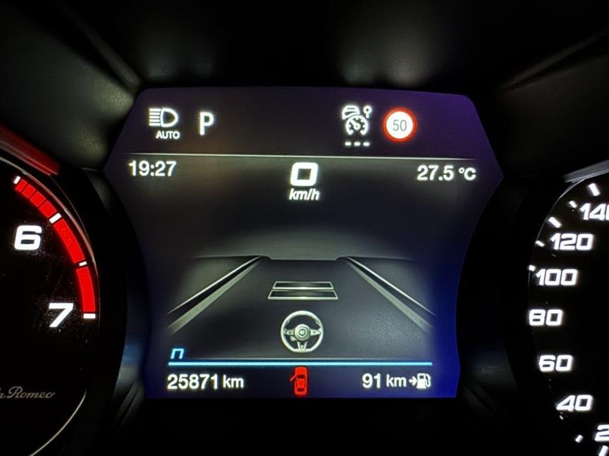 Alfa Romeo Giulia 2.0T 280k AT8 ZF Q4 4x4 Veloce