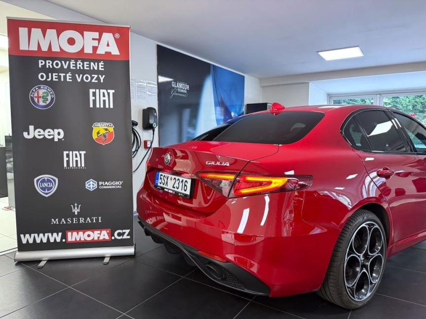 Alfa Romeo Giulia 2.0T 280k AT8 ZF Q4 4x4 Veloce