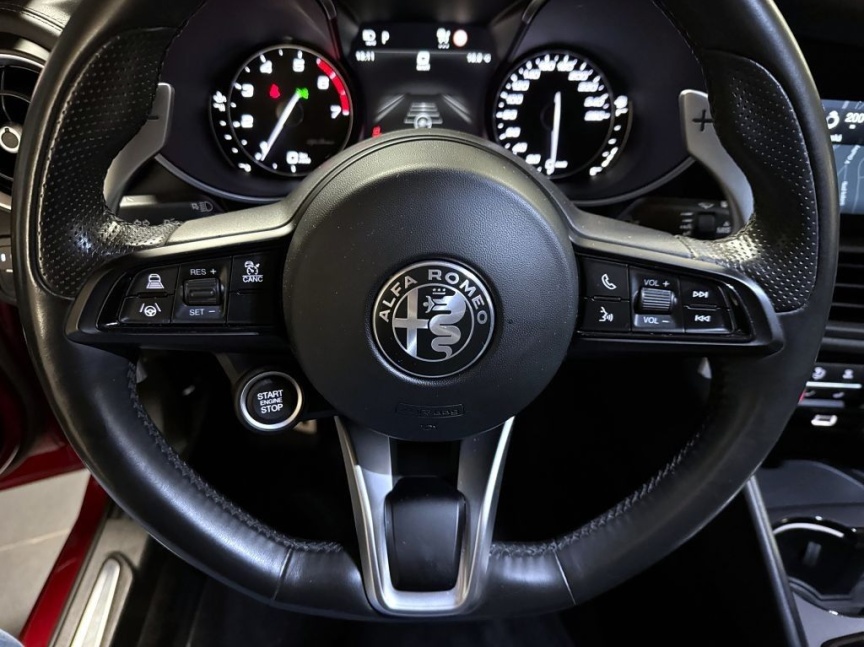 Alfa Romeo Giulia 2.0T 280k AT8 ZF Q4 4x4 Veloce